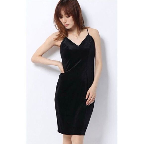 Guess Eriko Black Velvet Slip On Cocktail Mini Dress NWT | Size Extra Small - Picture 1 of 6